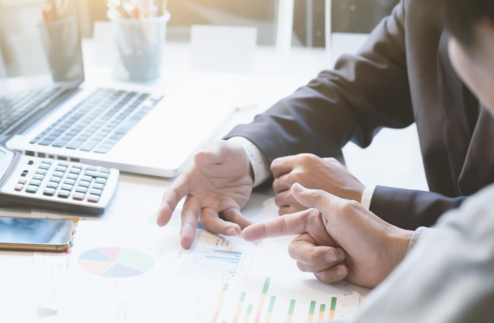 Entspannte Arbeitsatmosphäre in unserem Beratungsbüro